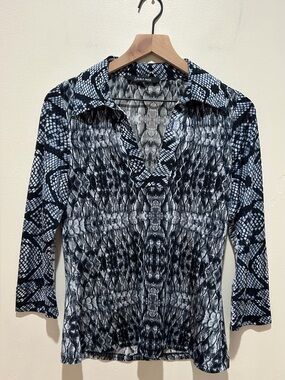Laura Max Riley Blue, Black & White Stretchy Shirt - Women’s Size Small Petite